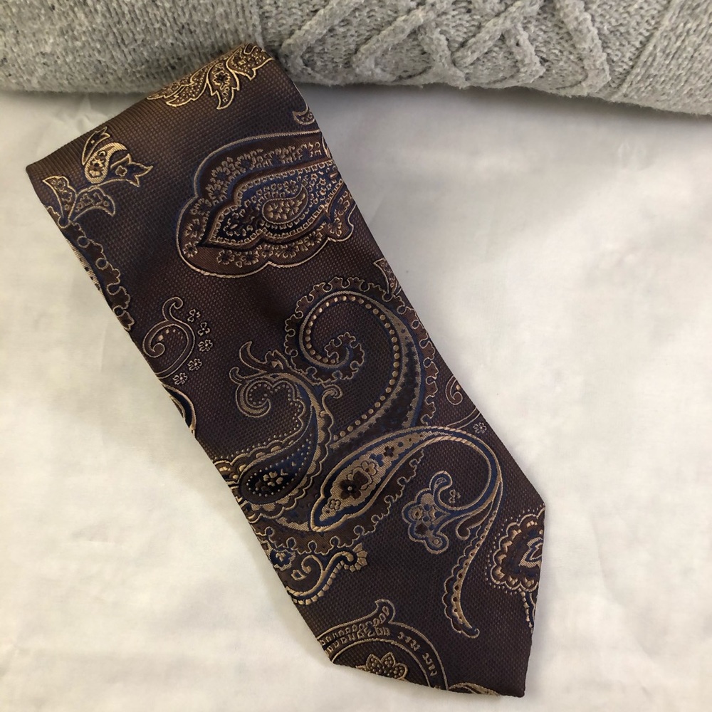 Jos. A. Bank 100% silk tie